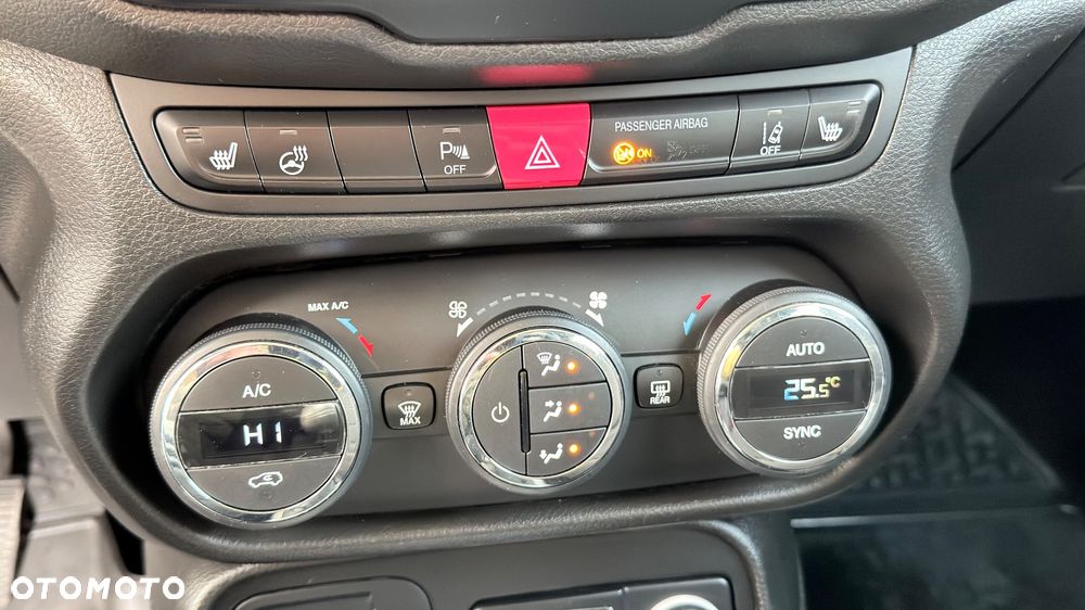 Jeep Renegade 1.4 MultiAir Limited - 39