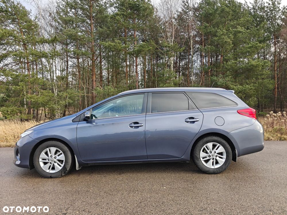 Toyota Auris 1.4 D-4D Premium Comfort - 10