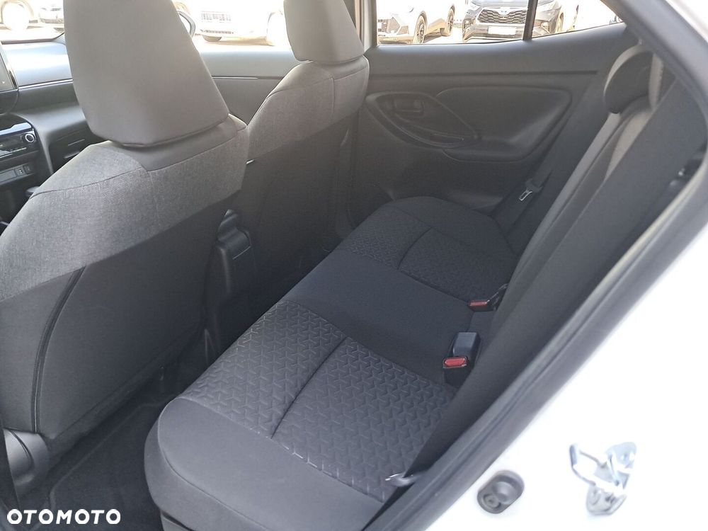 Toyota Yaris Cross Hybrid 1.5 Comfort - 12