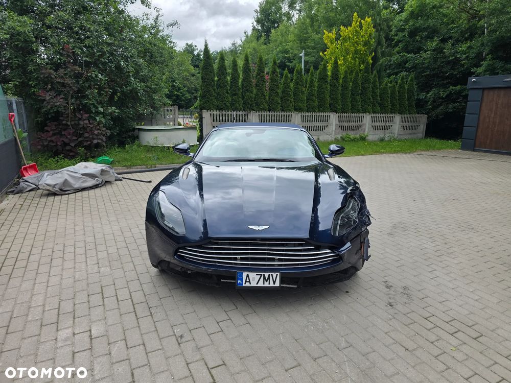 Aston Martin DB11 - 2