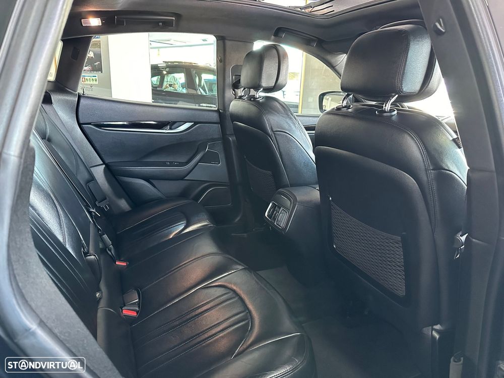 Maserati Levante 3.0 V6 - 24