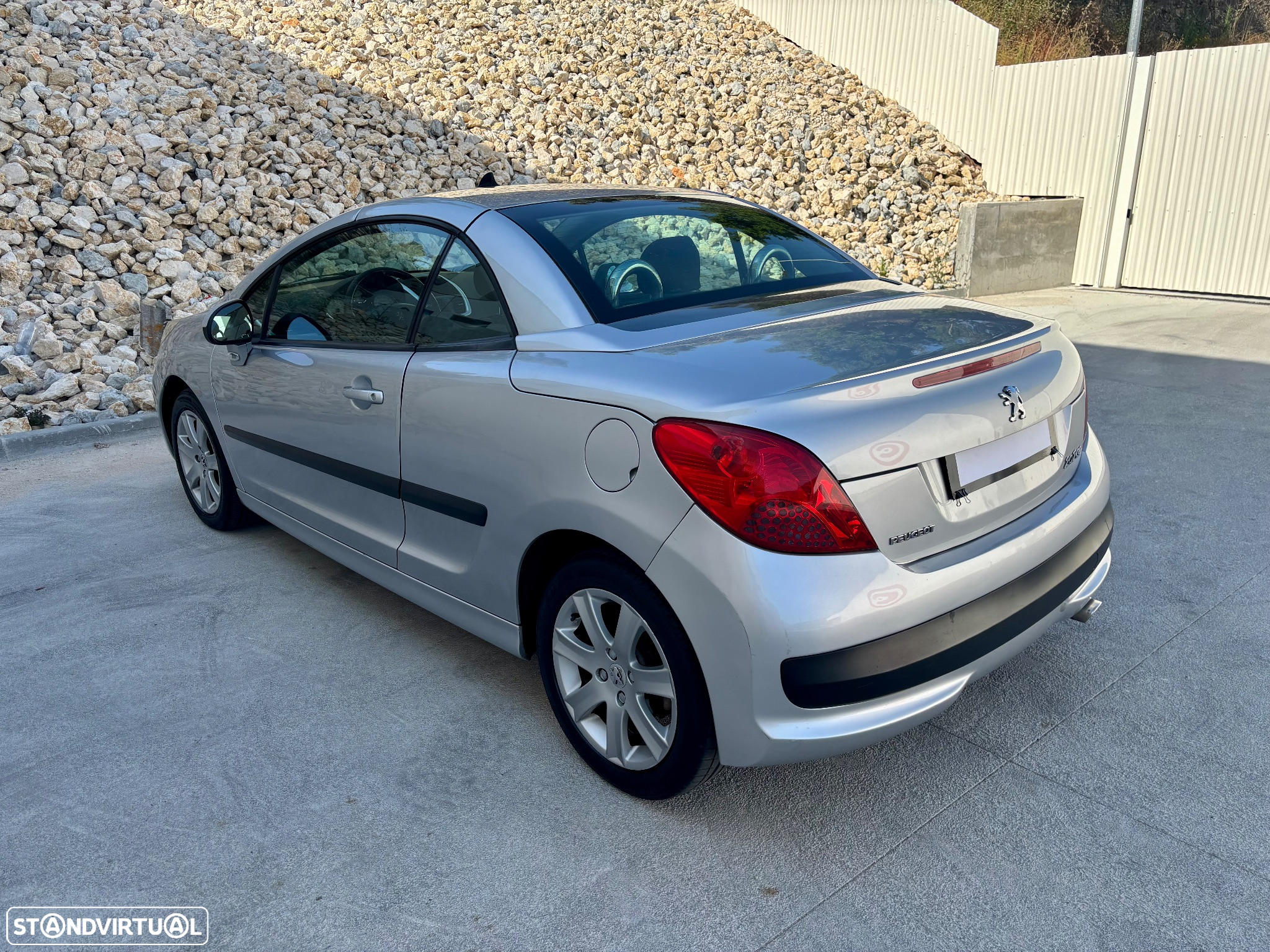 Peugeot 207 CC 1.6 HDi FAP Sport - 23