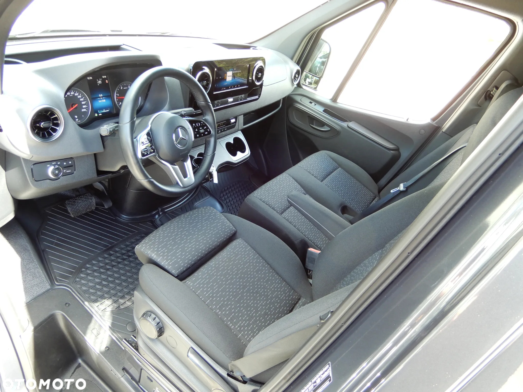 Mercedes-Benz Sprinter 319 CDI V6 3.0 CDI 190 KM 7G-Tronic Plus Ekstra Długi LONG Maxi+ 907 Furgon Blaszak Rozstaw Osi 4325 mm Full Opcja Stan Jak Nowy - 30
