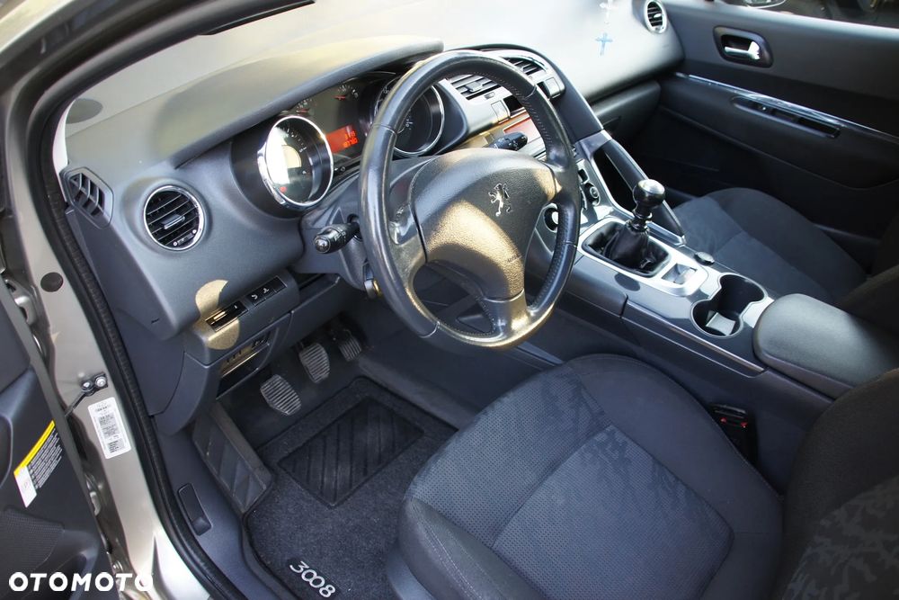 Peugeot 3008 HDi FAP 110 Platinum - 11