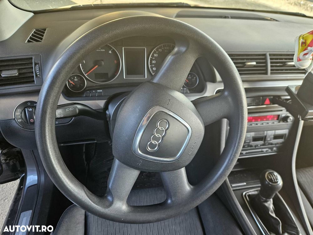 Audi A4 - 4