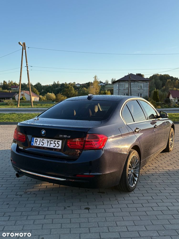 BMW 3 Series 2012 photo 3