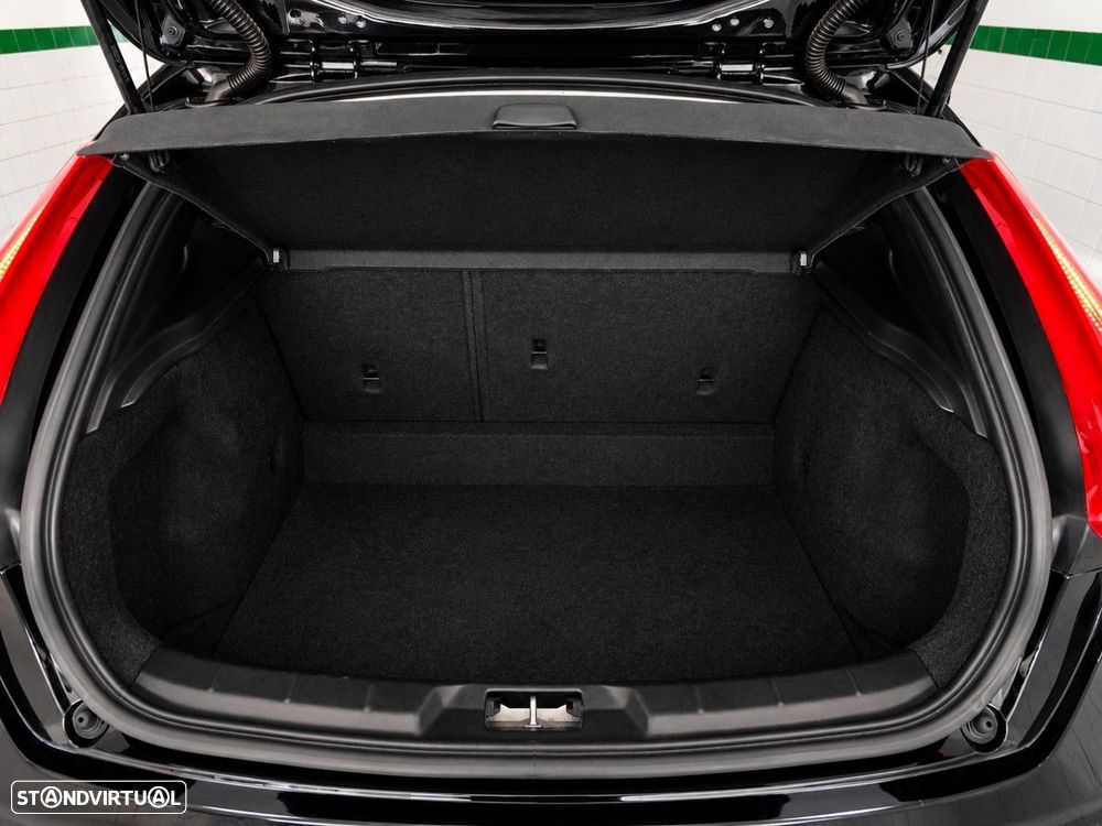 Volvo V40 1.6 D2 Momentum - 15