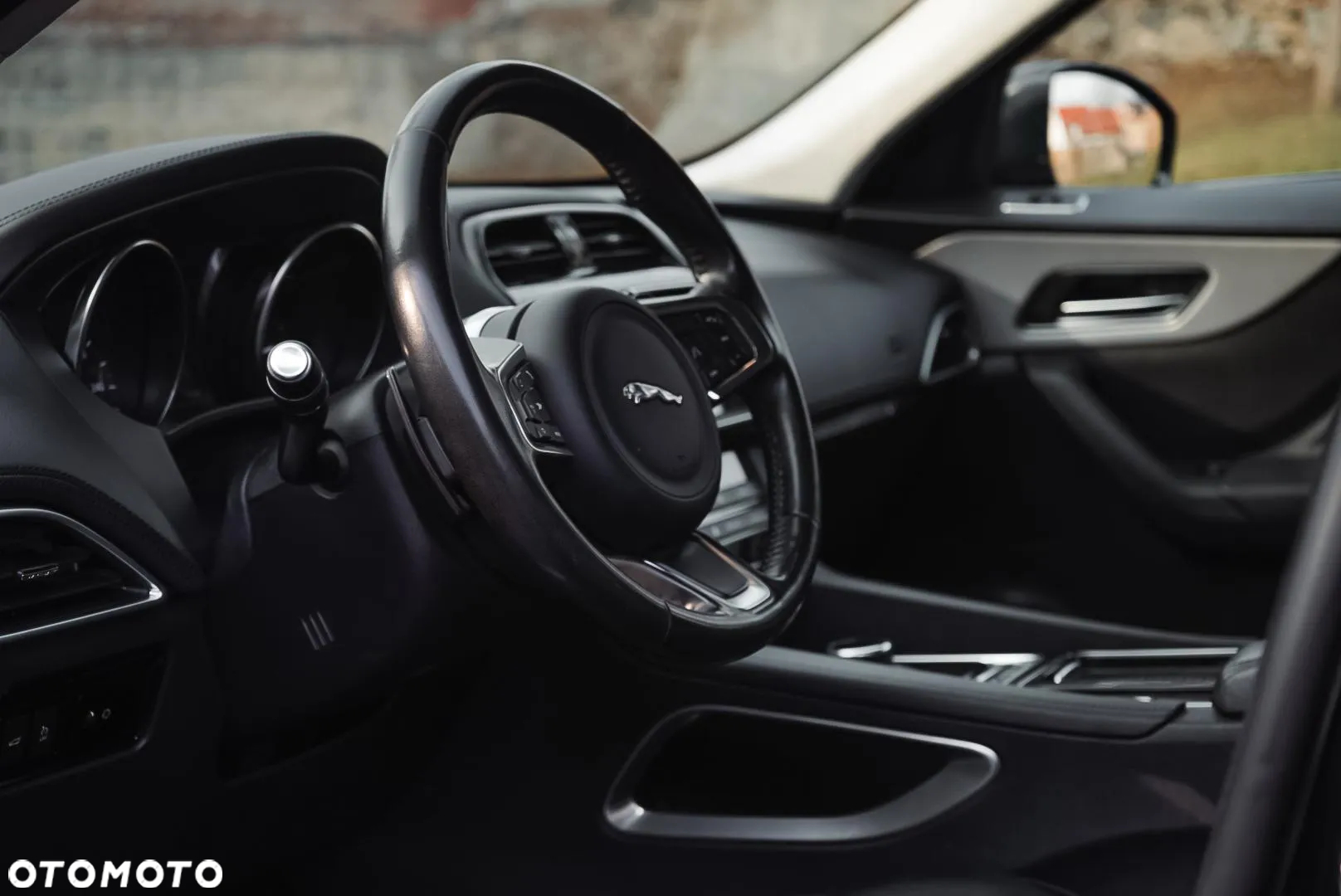 Jaguar F-Pace 2.0 i4D AWD Prestige - 8