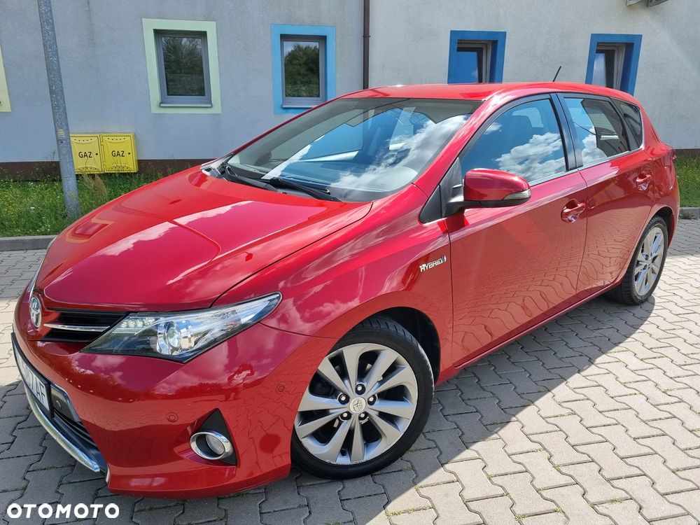 Toyota Auris 1.8 HSD Luna - 2