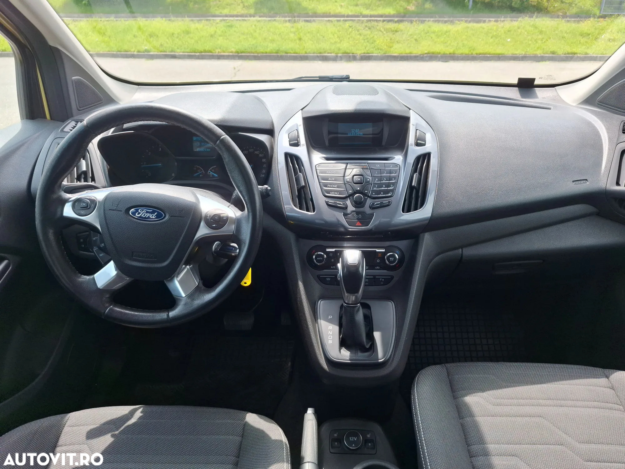 Ford Tourneo Connect - 13