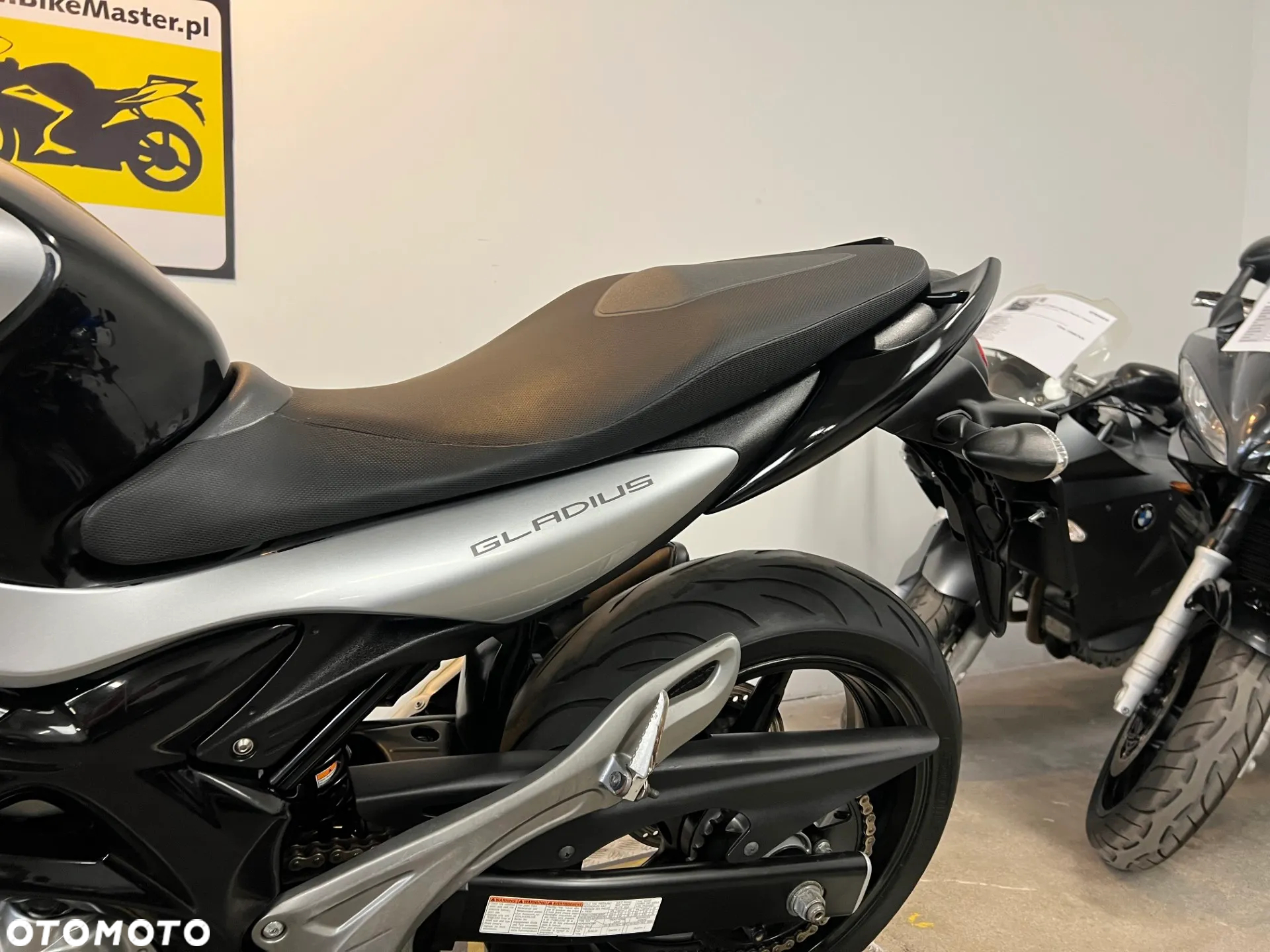Suzuki Gladius - 27