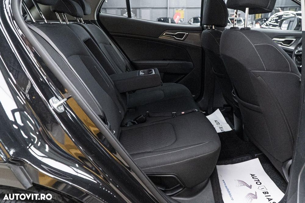 Kia Sportage 1.6 DSL MHEV 7DCT HP 4x2 Business Line - 8