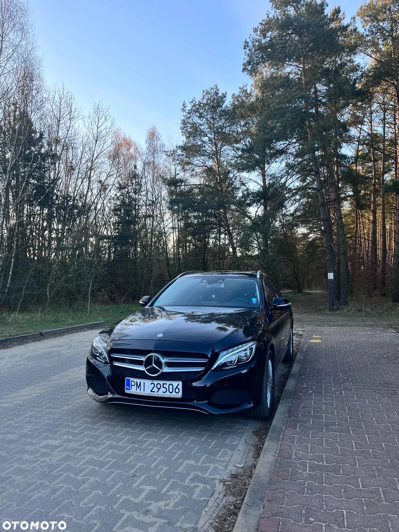 Mercedes-Benz Klasa C 250 (BlueTEC) d 4Matic T 7G-TRONIC Avantgarde - 2