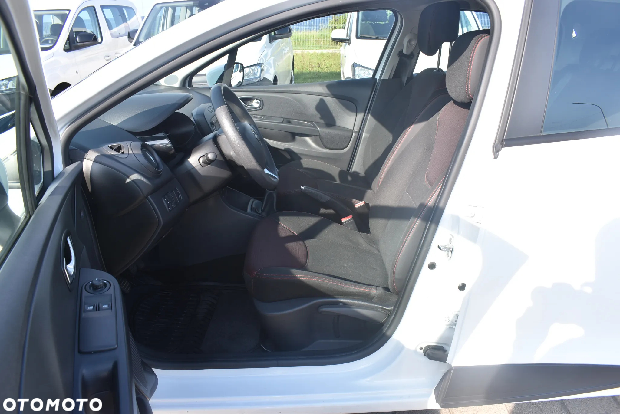Renault Clio 1.5 dCi Business - 11