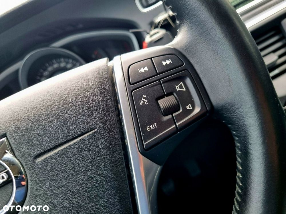 Volvo V40 D2 Momentum - 18