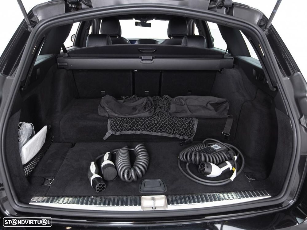 Mercedes-Benz E 300 de Avantgarde - 13