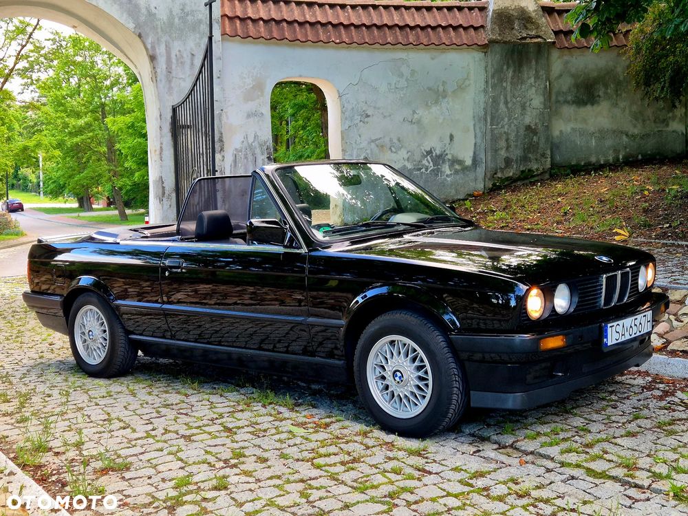 BMW Seria 3 320i - 1