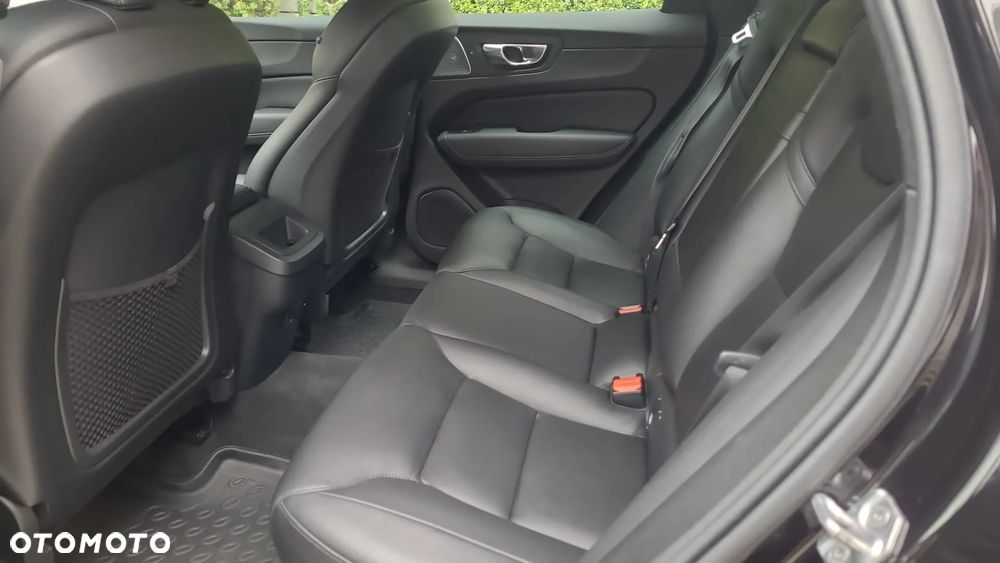 Volvo XC 60 B6 B AWD Inscription - 5
