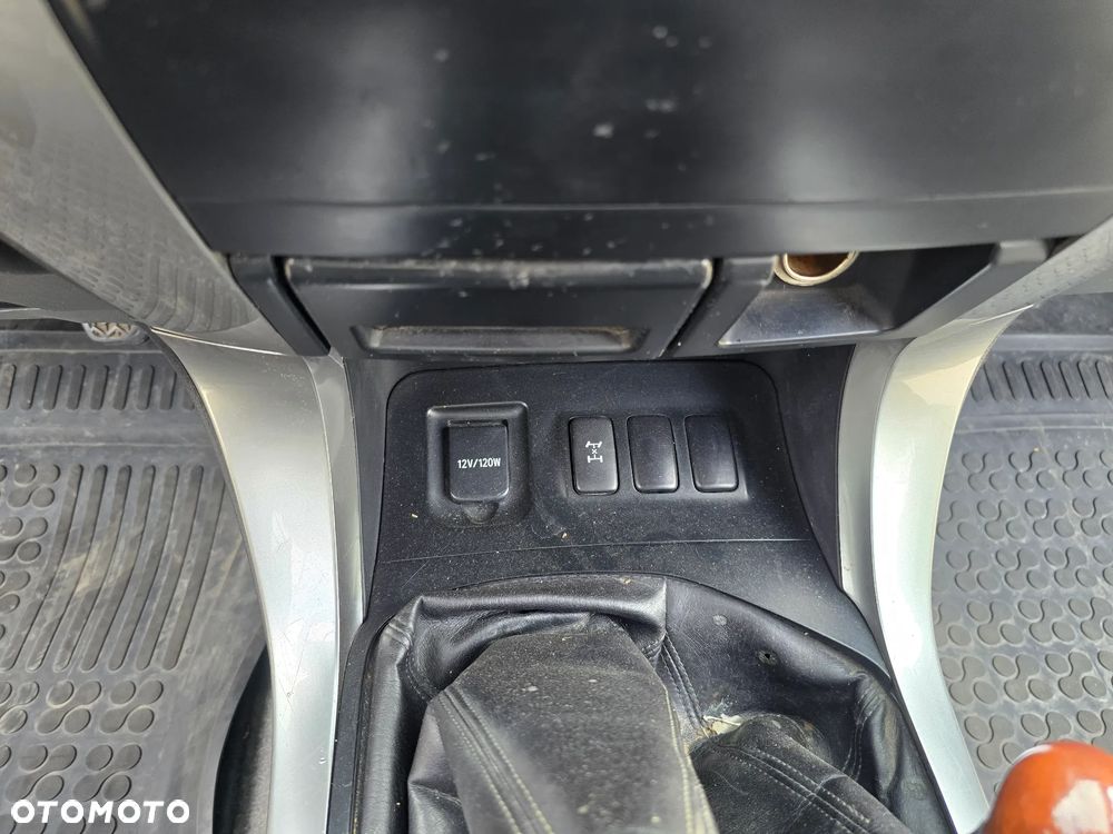 Toyota Land Cruiser - 30
