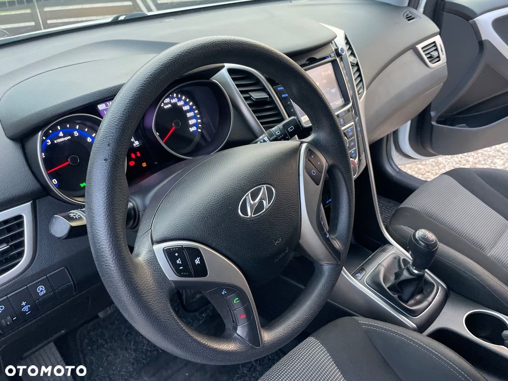 Hyundai i30 - 18