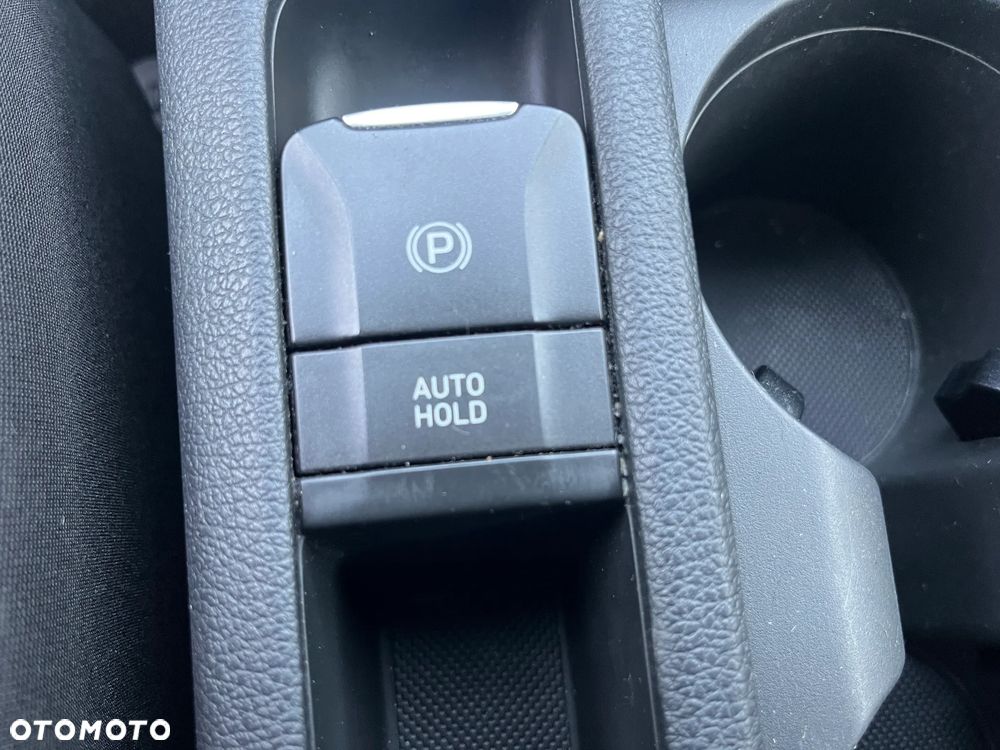 Hyundai i30 1.6 D Premiere Luxury DCT - 26