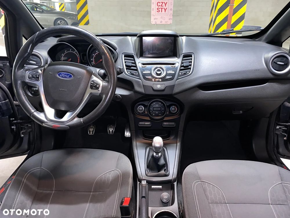 Ford Fiesta ST - 17