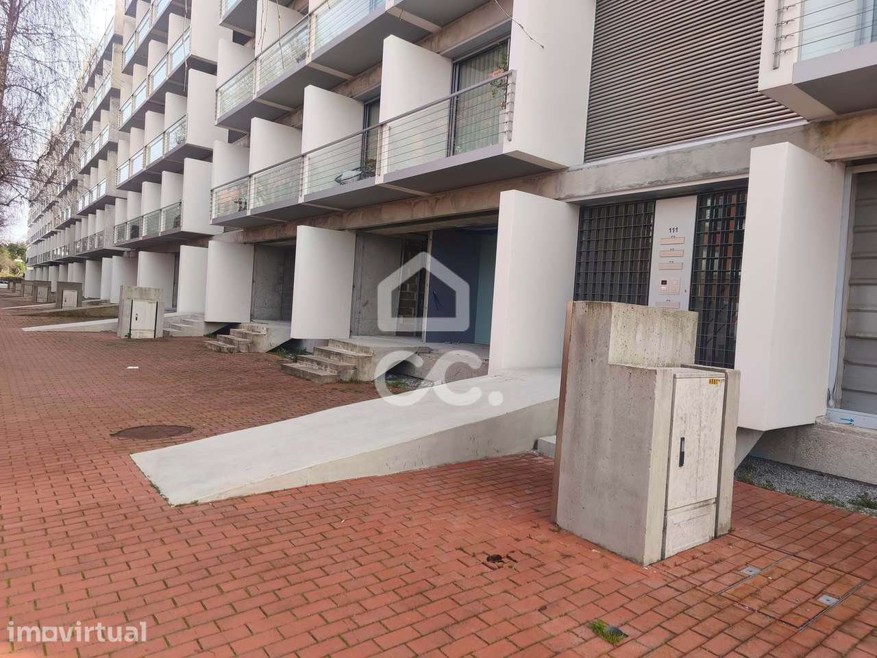 Loja Transformada em Apartamento em Santo Tirso - Grande imagem: 5/12