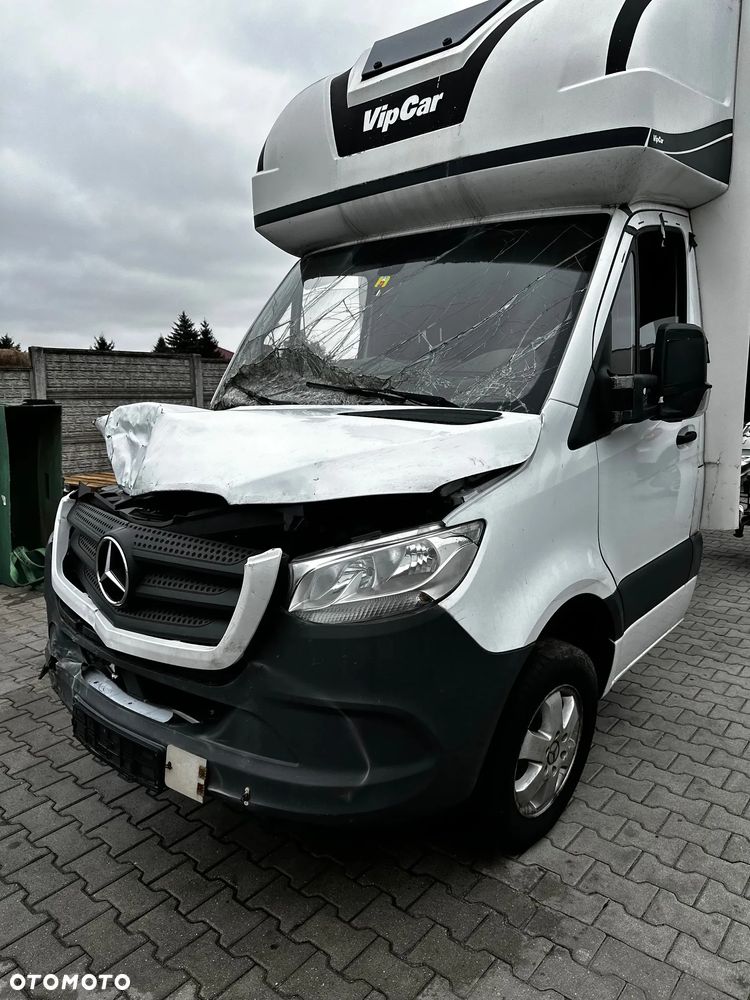 Mercedes-Benz Sprinter W907 - 1