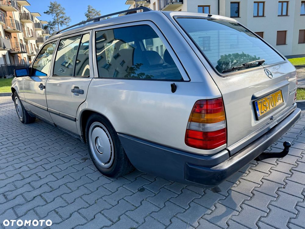 Mercedes-Benz W124 (1984-1993) - 18