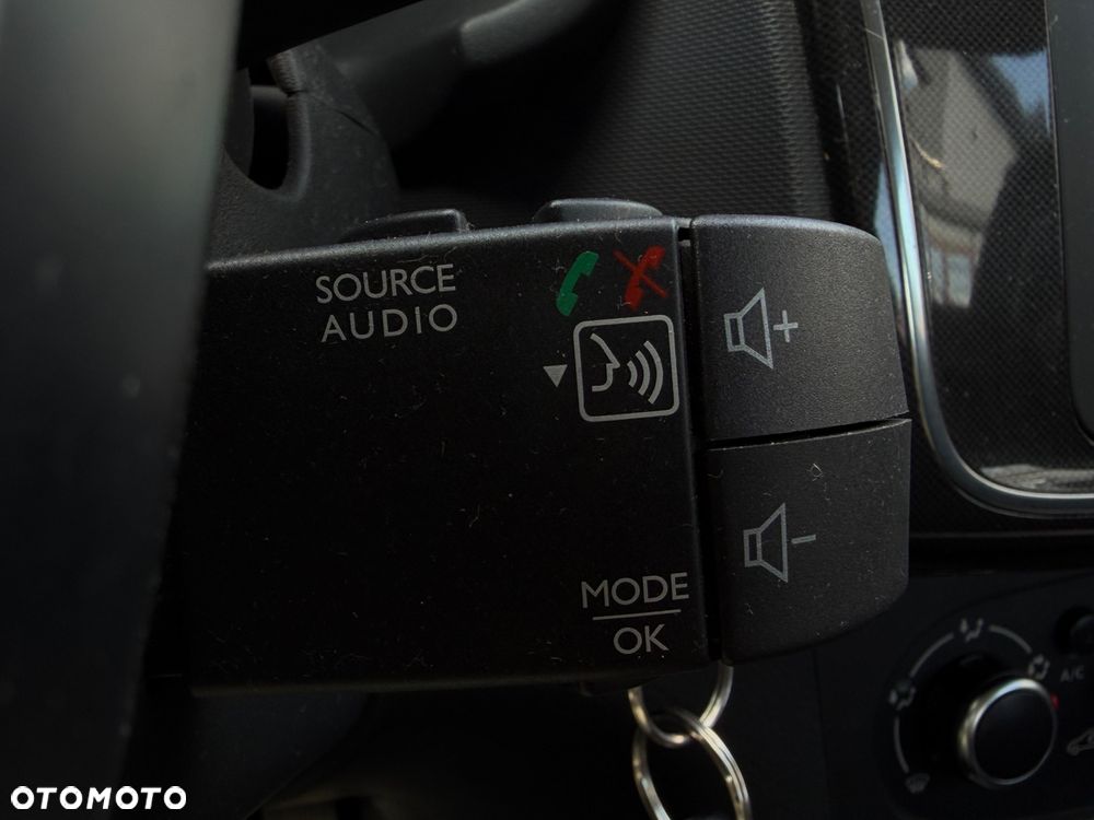 Dacia Sandero SCe 75 Comfort - 26