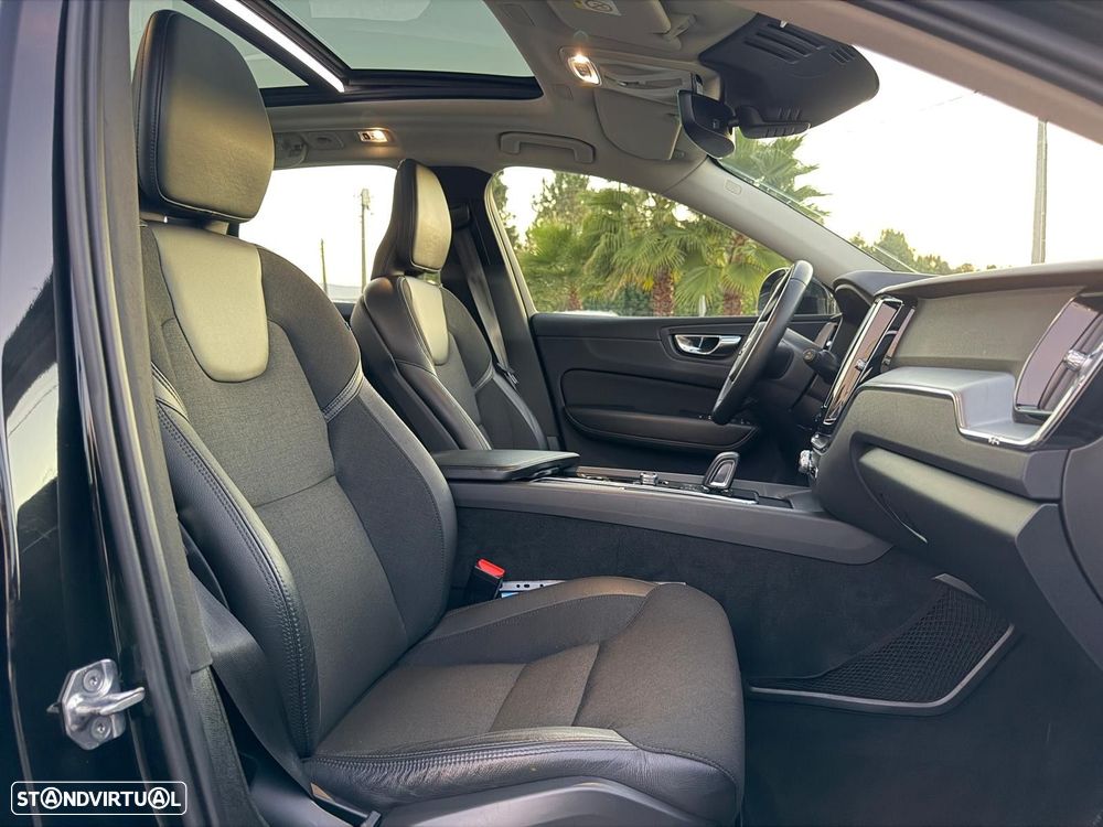 Volvo XC 60 2.0 T8 PHEV Momentum AWD - 21