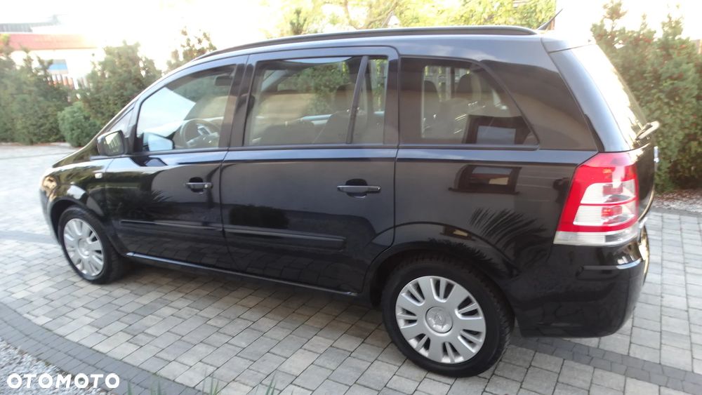 Opel Zafira - 8