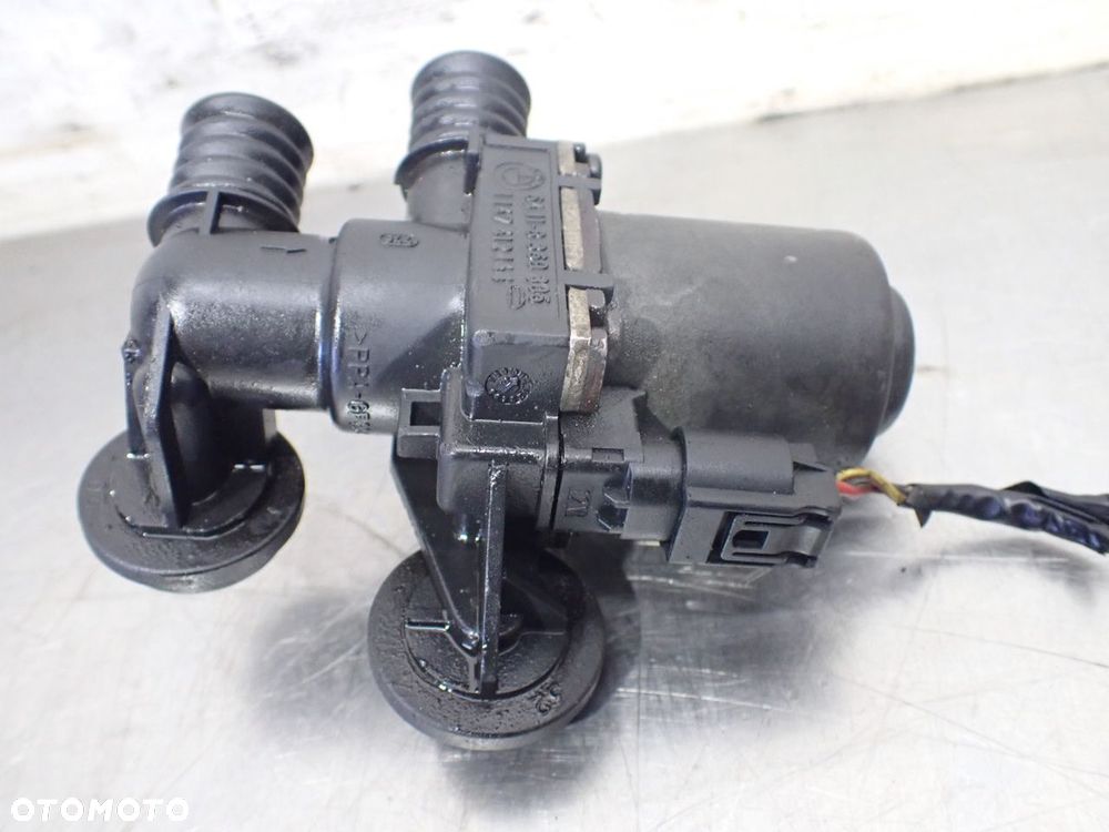 ELEKTROZAWÓR WODY BMW E46 1.9 1147412144 - 2