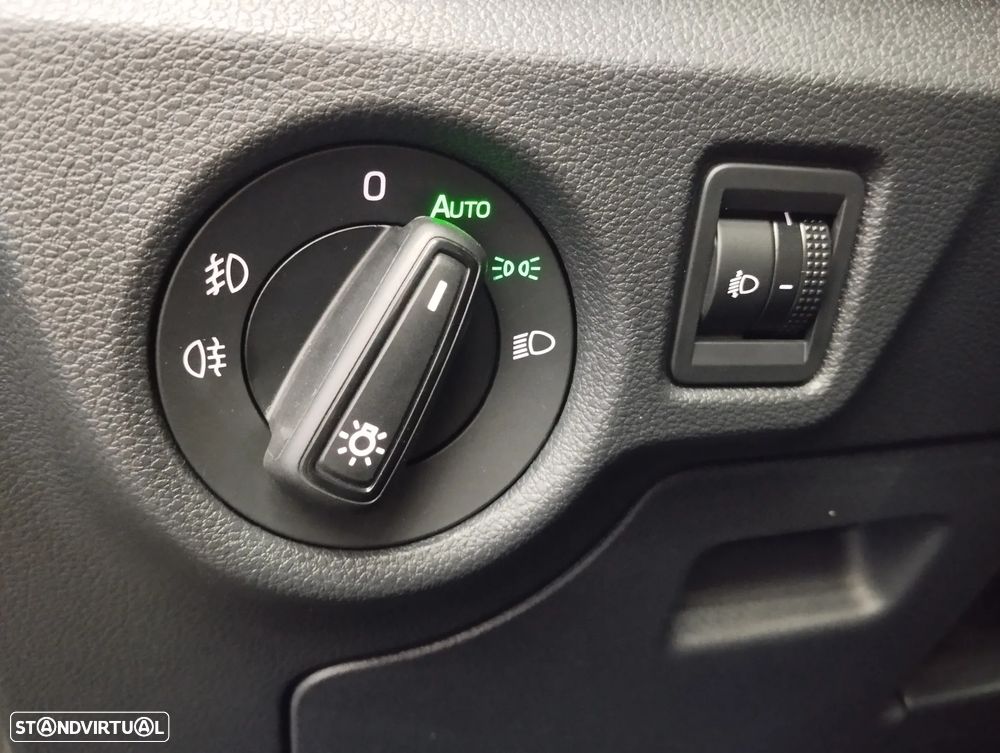 Skoda Kamiq 1.0 TSI Selection DSG - 19