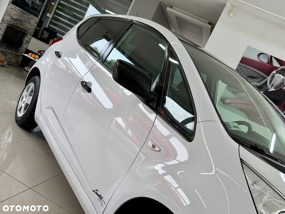 Kia Venga 1.4 CRDi M - 32