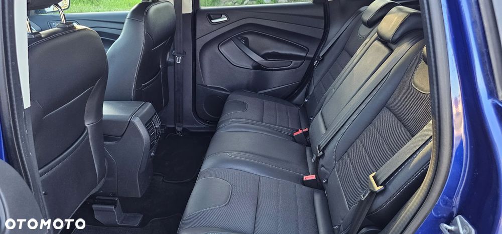 Ford Kuga 1.6 EcoBoost 2x4 Titanium - 12