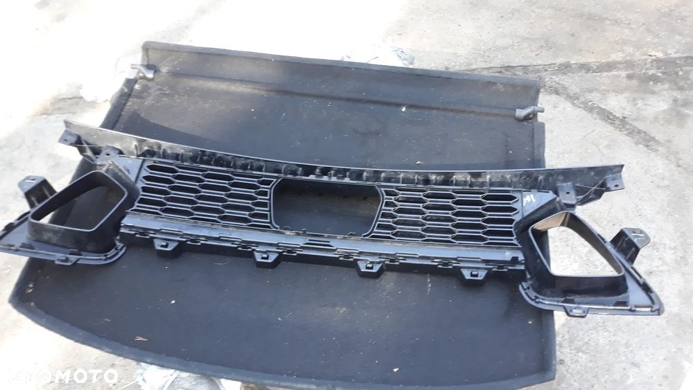 BMW F44 M PAKIET KRATKA ATRAPA ZDERZAKA 8075480  5111807548 - 4