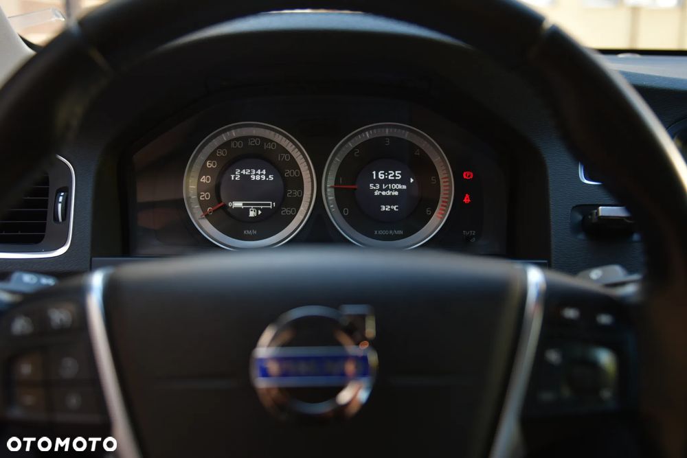 Volvo S60 D3 Momentum - 28