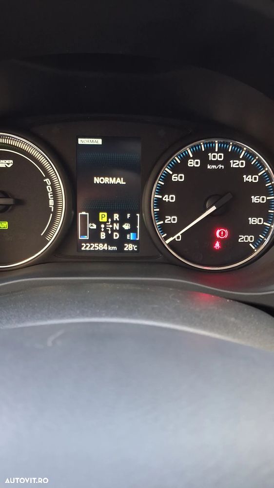 Mitsubishi Outlander 2.0 Litre DOHC MIVEC 4WD Instyle Navi - 17