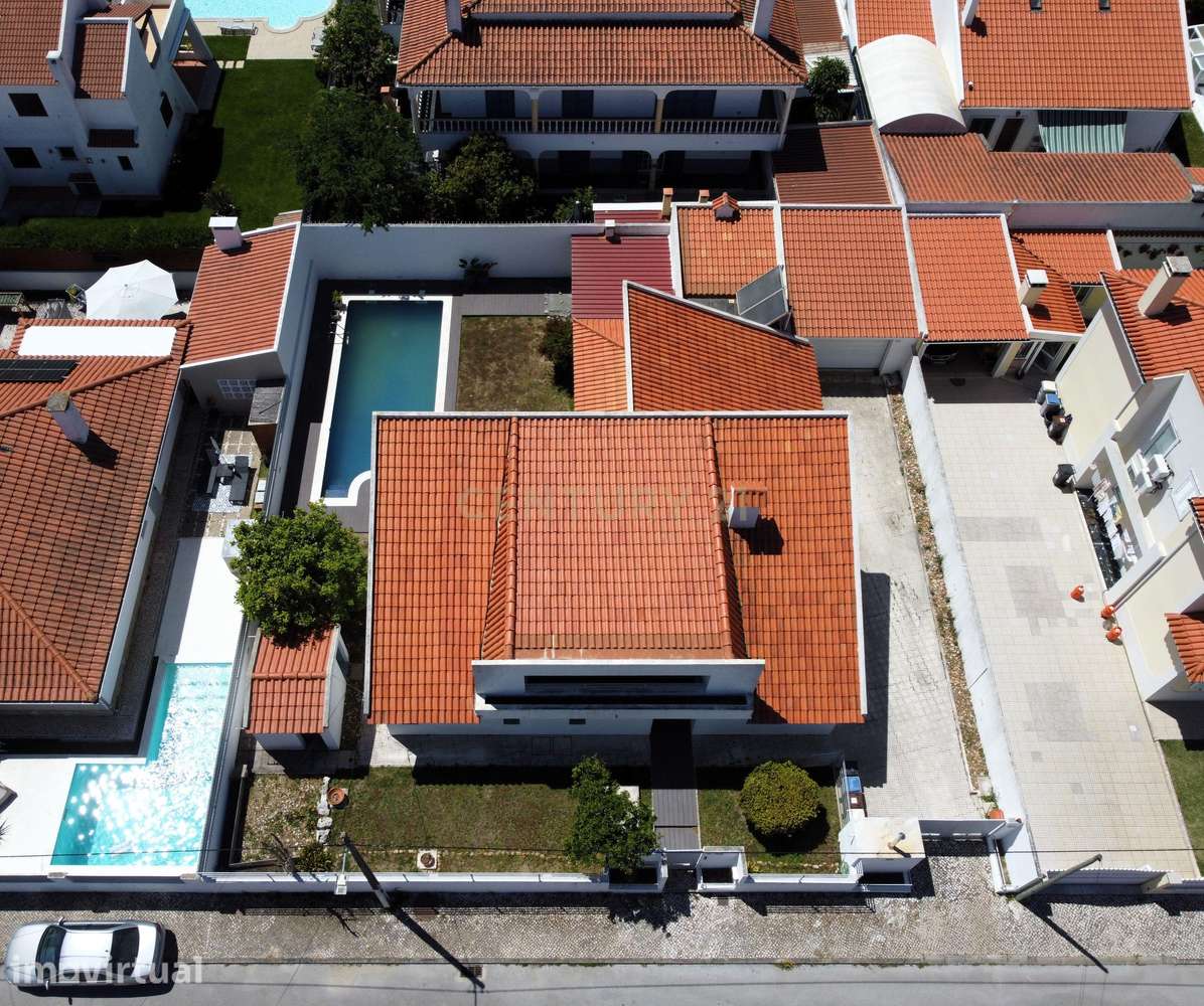Troque o Seu Apartamento por Moradia com Piscina na Marisol - Grande imagem: 2/50