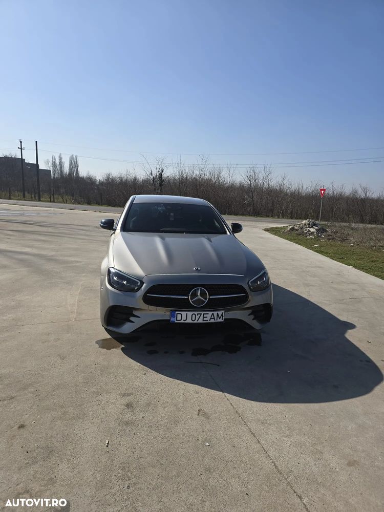 Mercedes-Benz E - 13