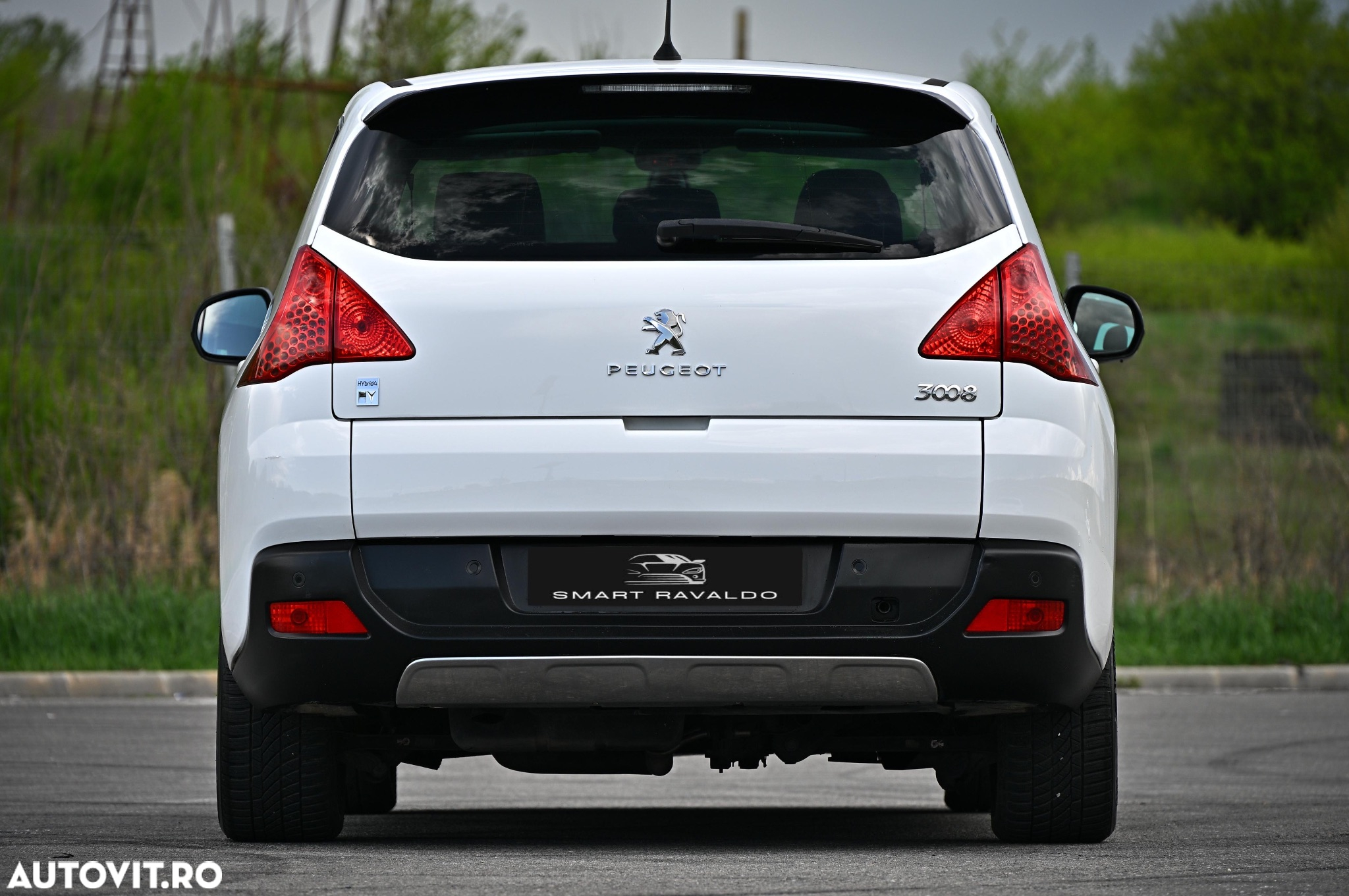 Peugeot 3008 Hybrid4 - 6