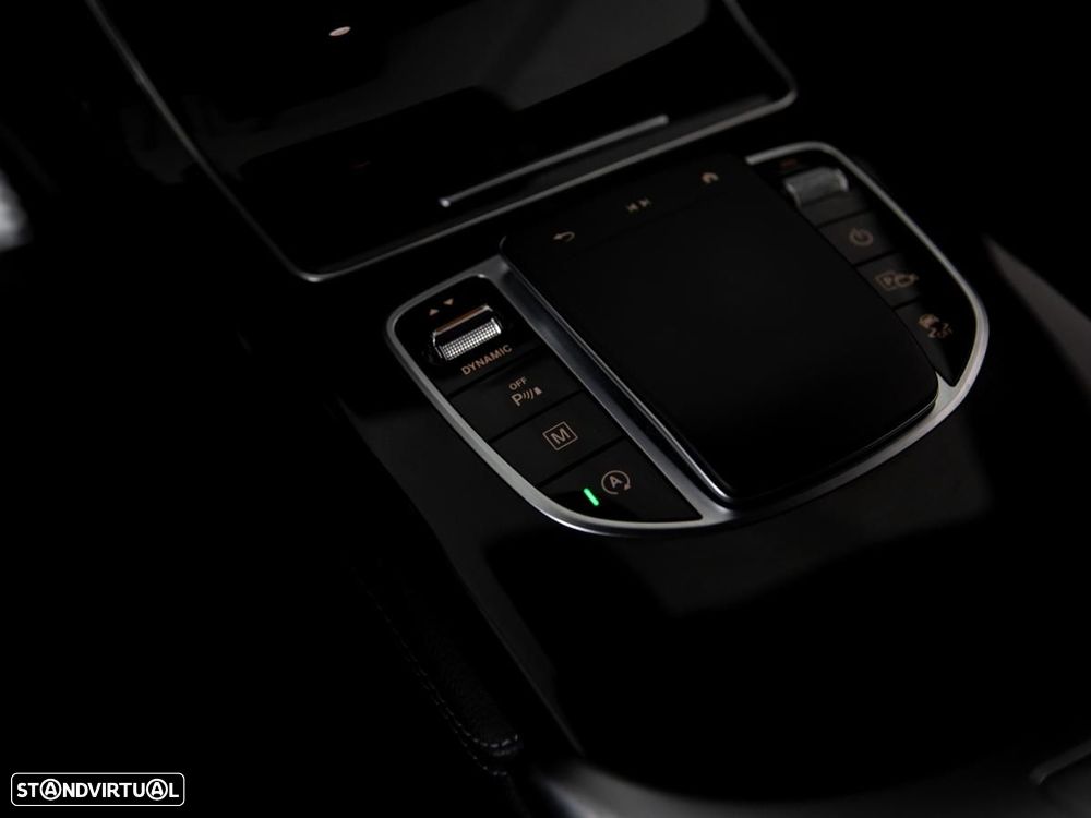 Mercedes-Benz GLC 300 d 4Matic 9G-TRONIC AMG Line - 25