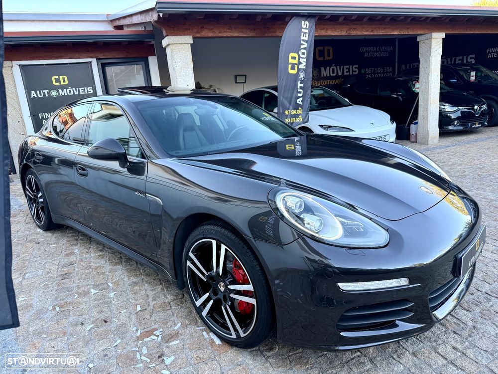 Porsche Panamera Platinum Edition - 5