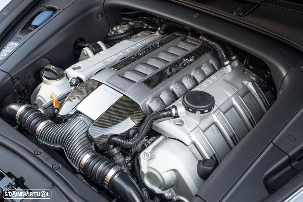 Porsche Cayenne Turbo S - 6