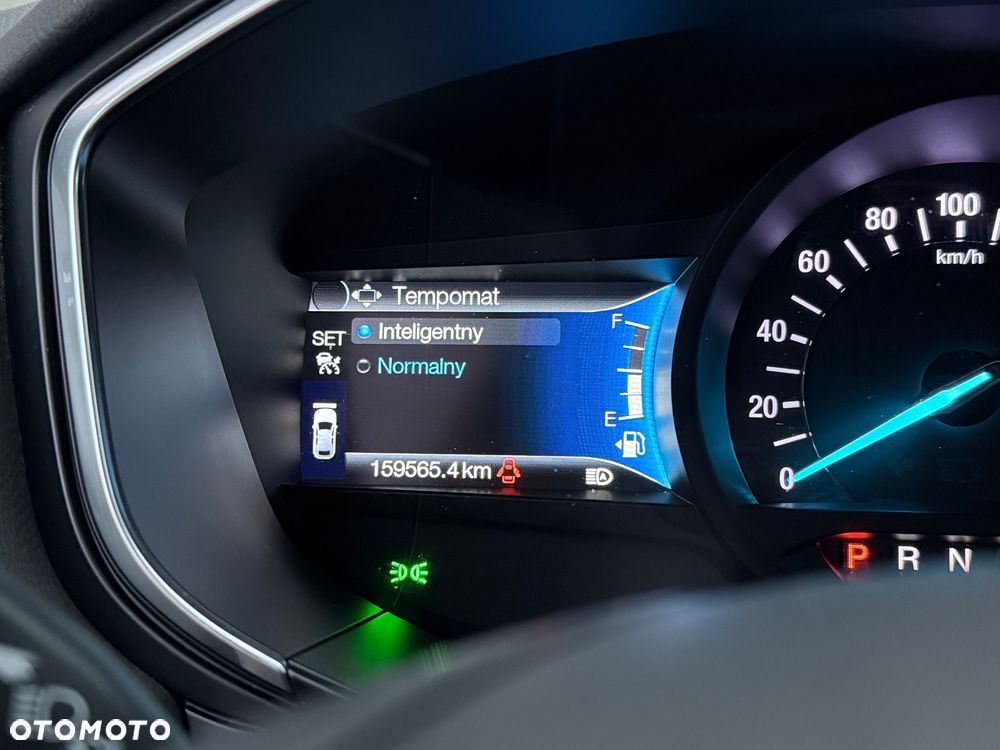 Ford Mondeo SW 2.0 Hybrid Titanium - 32