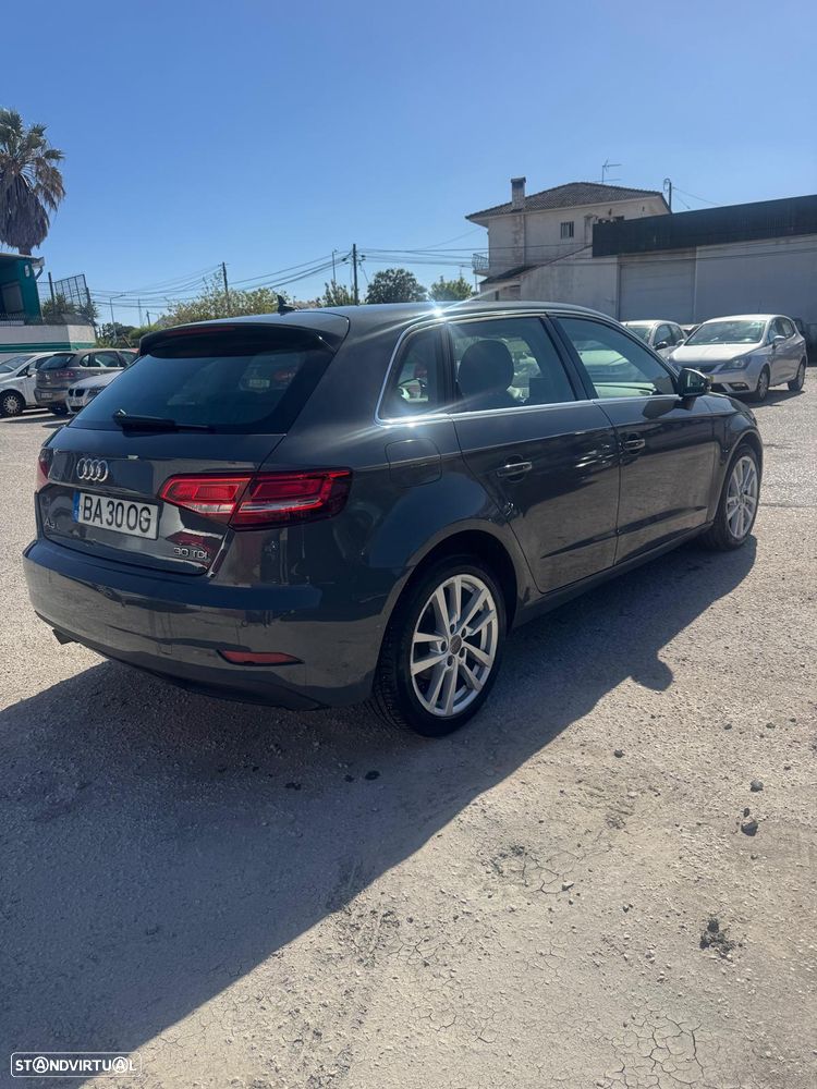 Audi A3 Sportback 1.6 TDI S tronic sport - 3