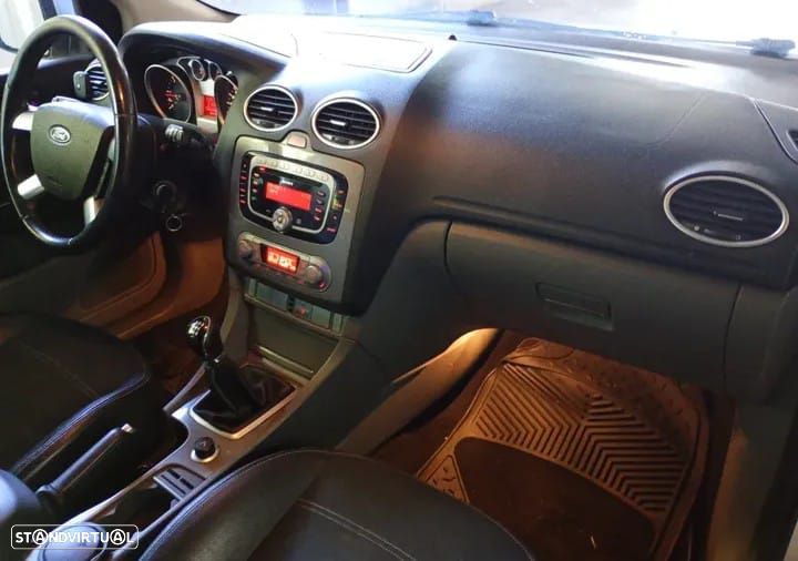 Ford Focus SW 1.6 TDCi Titanium - 13