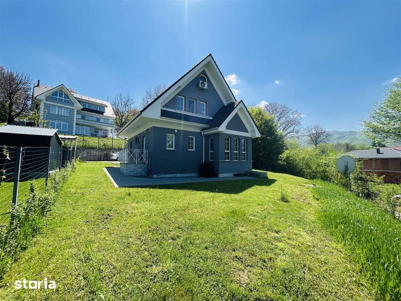 Casa individuala, 120mp utili, teren 596mp, carport, mobilata, utilata - Imagine principală: 2/17