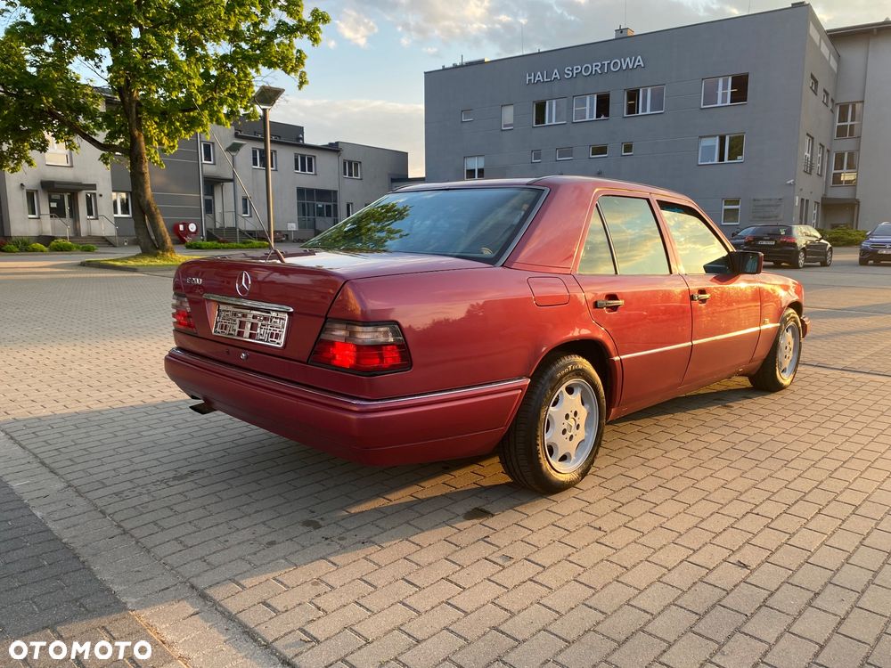 Mercedes-Benz Klasa E - 5